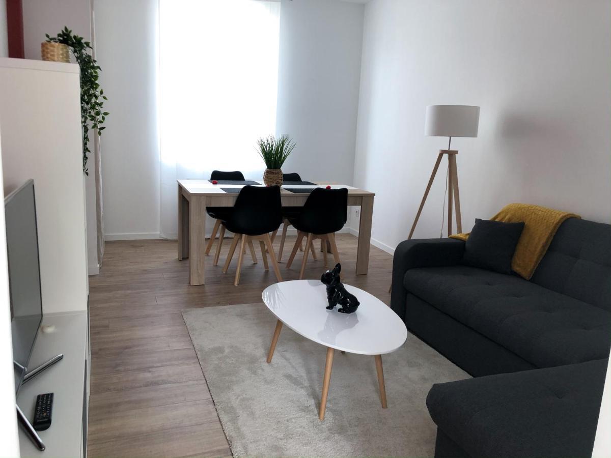 Grand Appartement Fonctionnel Proche Centre-Ville Сомюр Екстериор снимка